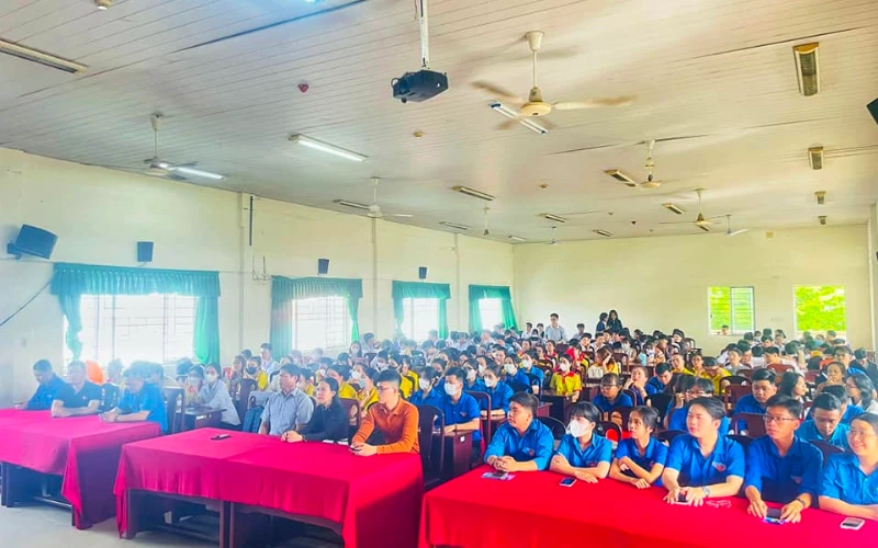 Triển khai phong trào Học sinh 3 rèn luyện - Trường Cao Đẳng Đại Việt Sài Gòn Cơ Sở Cần Thơ