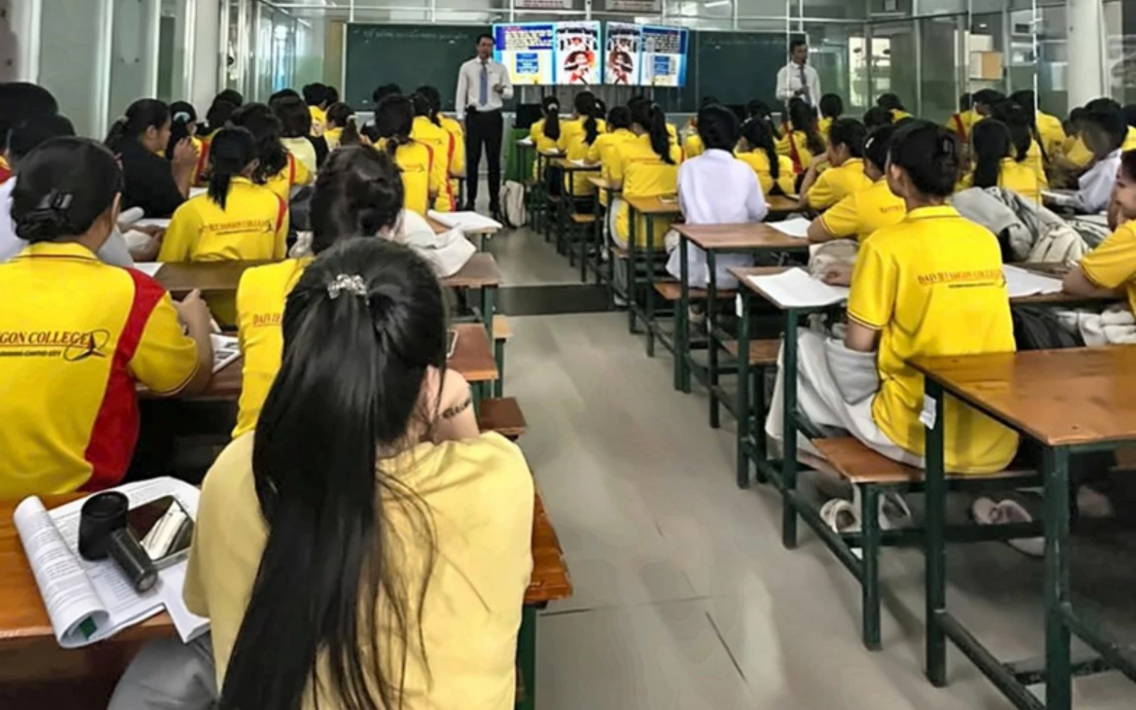 KHOA ĐẠI CƯƠNG - KỸ NĂNG ĐẠI VIỆT CẦN THƠ: 15 NĂM ĐỒNG HÀNH CÙNG HỌC SINH, SINH VIÊN