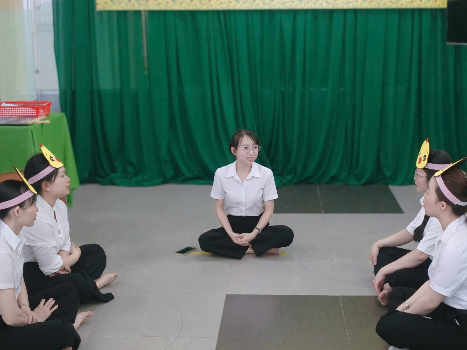 KHOÁ LUẬN TỐT NGHIỆP BƯỚC NGOẶT CỦA SINH VIÊN NGÀNH GIÁO DỤC MẦM NON TẠI ĐẠI VIỆT CẦN THƠ