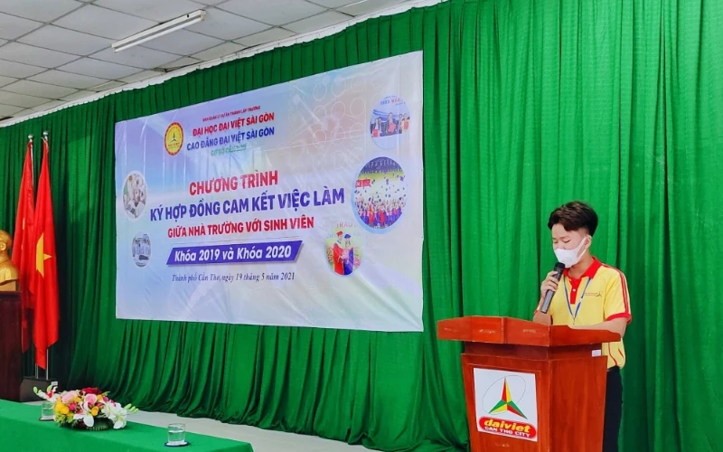 Ký Hợp Đồng Cam Kết & Giới Thiệu Việc Làm Cho SV Khóa 2019–2020