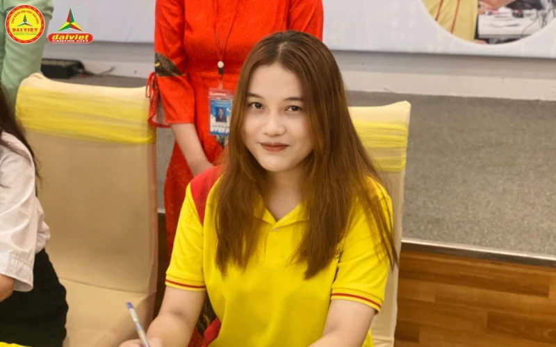 Chương Trình Ký Hợp Đồng Cam Kết Và Giới Thiệu Việc Làm Với Sinh Viên Khóa 2023