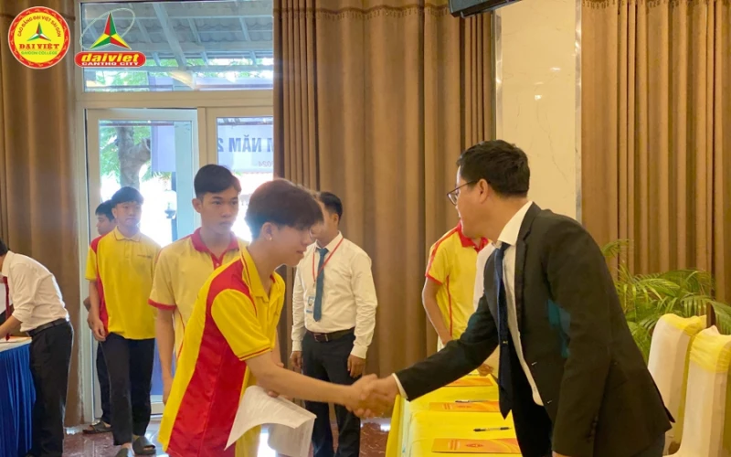 Chương Trình Ký Hợp Đồng Cam Kết Và Giới Thiệu Việc Làm Với Sinh Viên Khóa 2023