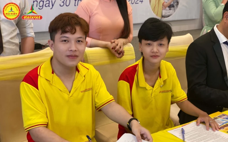 Chương Trình Ký Hợp Đồng Cam Kết Và Giới Thiệu Việc Làm Với Sinh Viên Khóa 2023